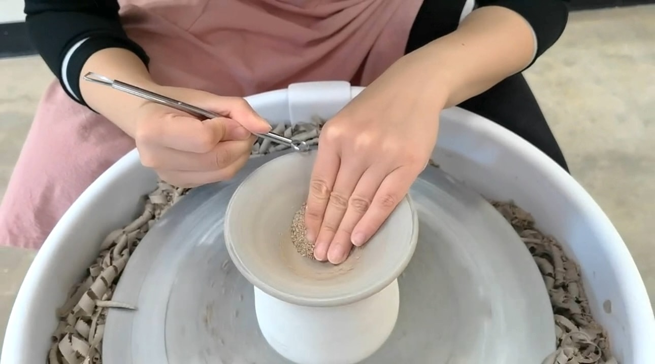 Person making Bouquette